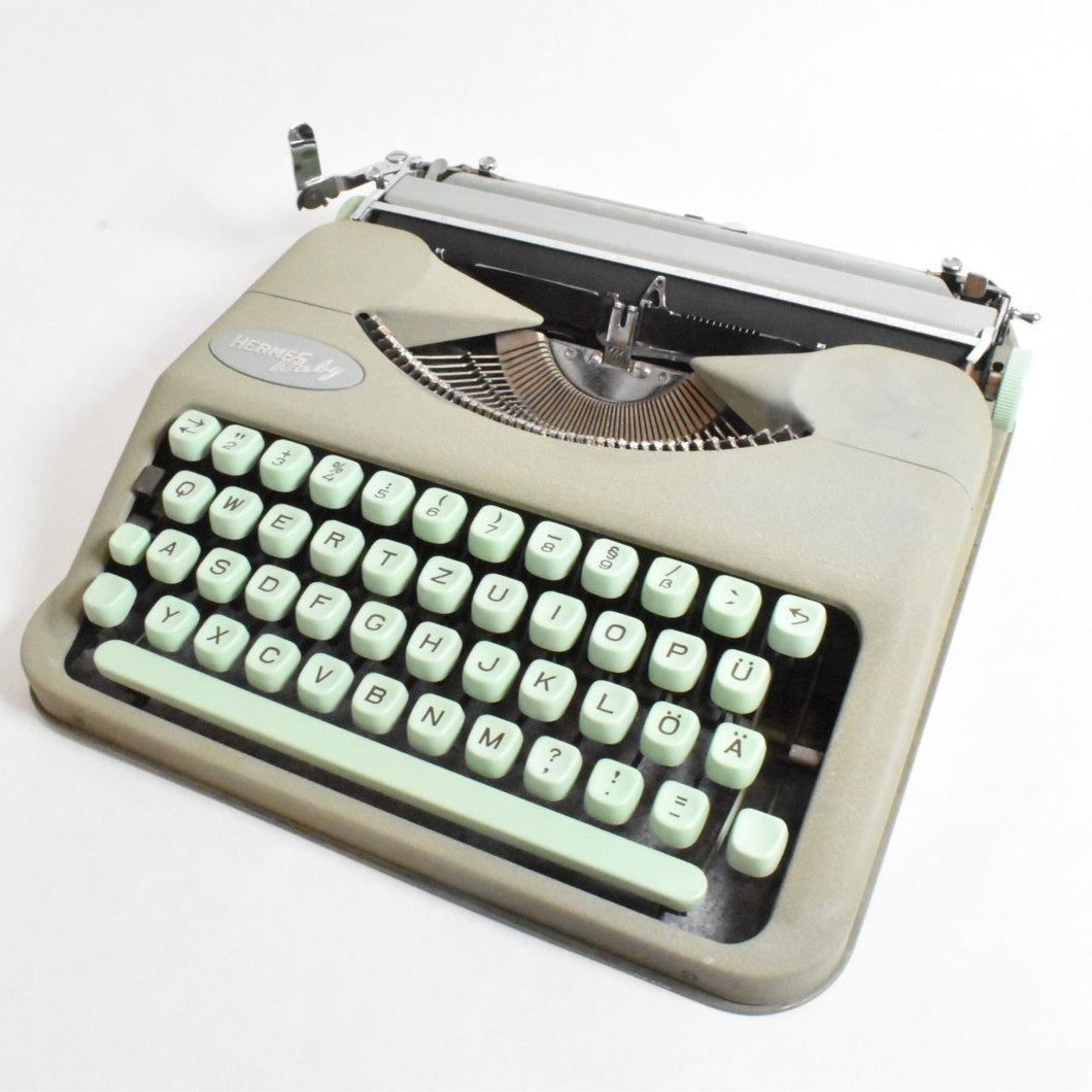 *RESERVED* 1956 Hermes Baby Typewriter - Pica