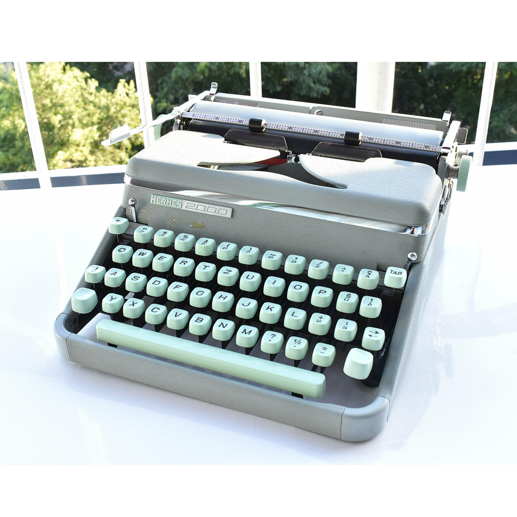 Hermes 2000 Typewriter PICA typeface