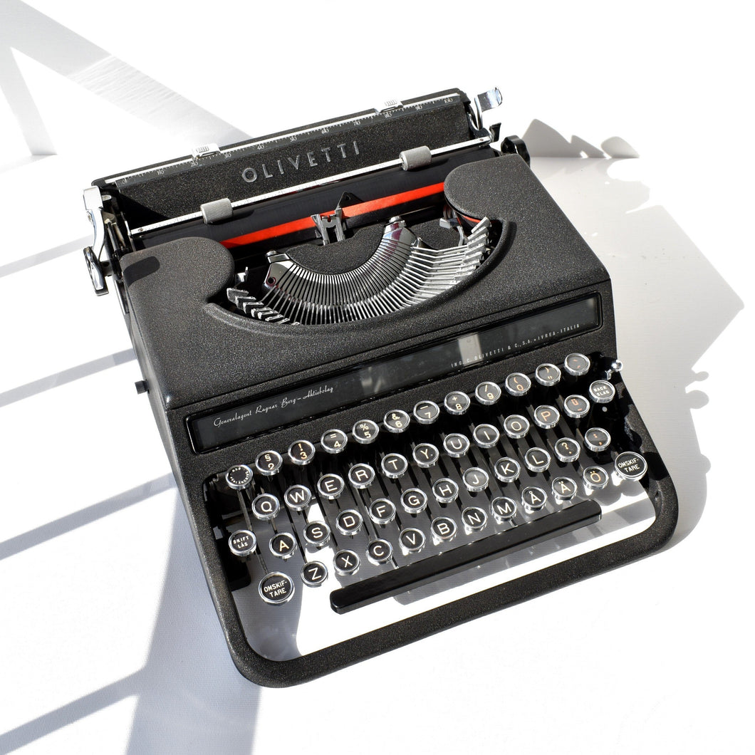 Olivetti Studio 42 Black Finish Typewriter