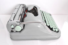 Load image into Gallery viewer, Hermes 3000 Typewriter, Director Speciale Typeface
